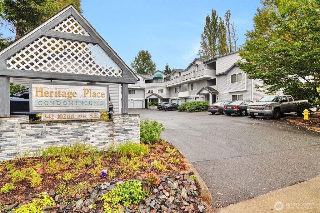 Photo of 342 102nd Avenue SE #211, Bellevue, WA 98005 (MLS # 2437293)