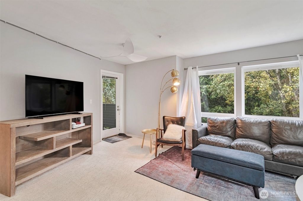 Photo of 342 102nd Avenue SE #211, Bellevue, WA 98005 (MLS # 2437293)