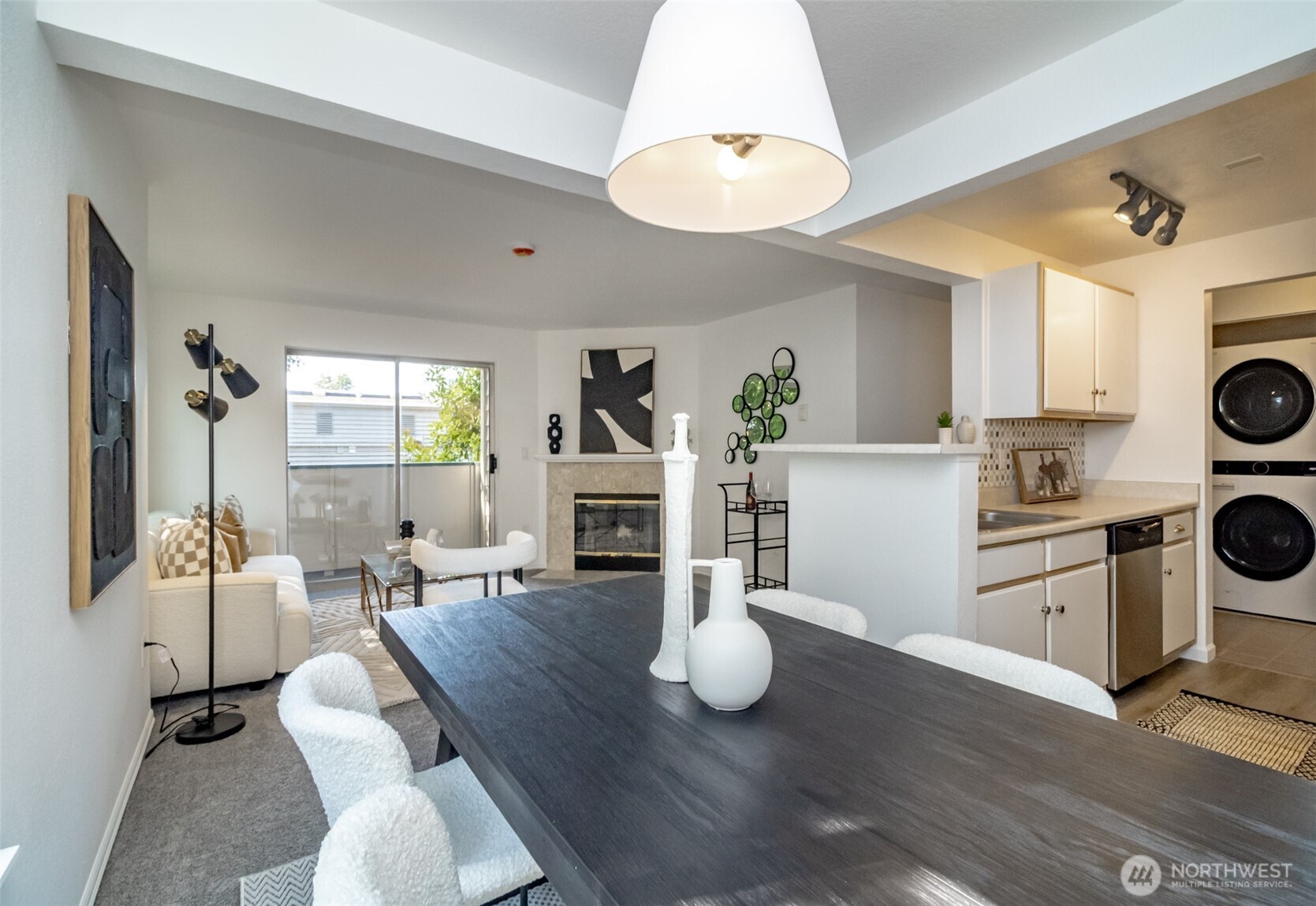 Burien, Washington 98148, United States, 2 Bedrooms Bedrooms, ,2 BathroomsBathrooms,Residential,Active,145167