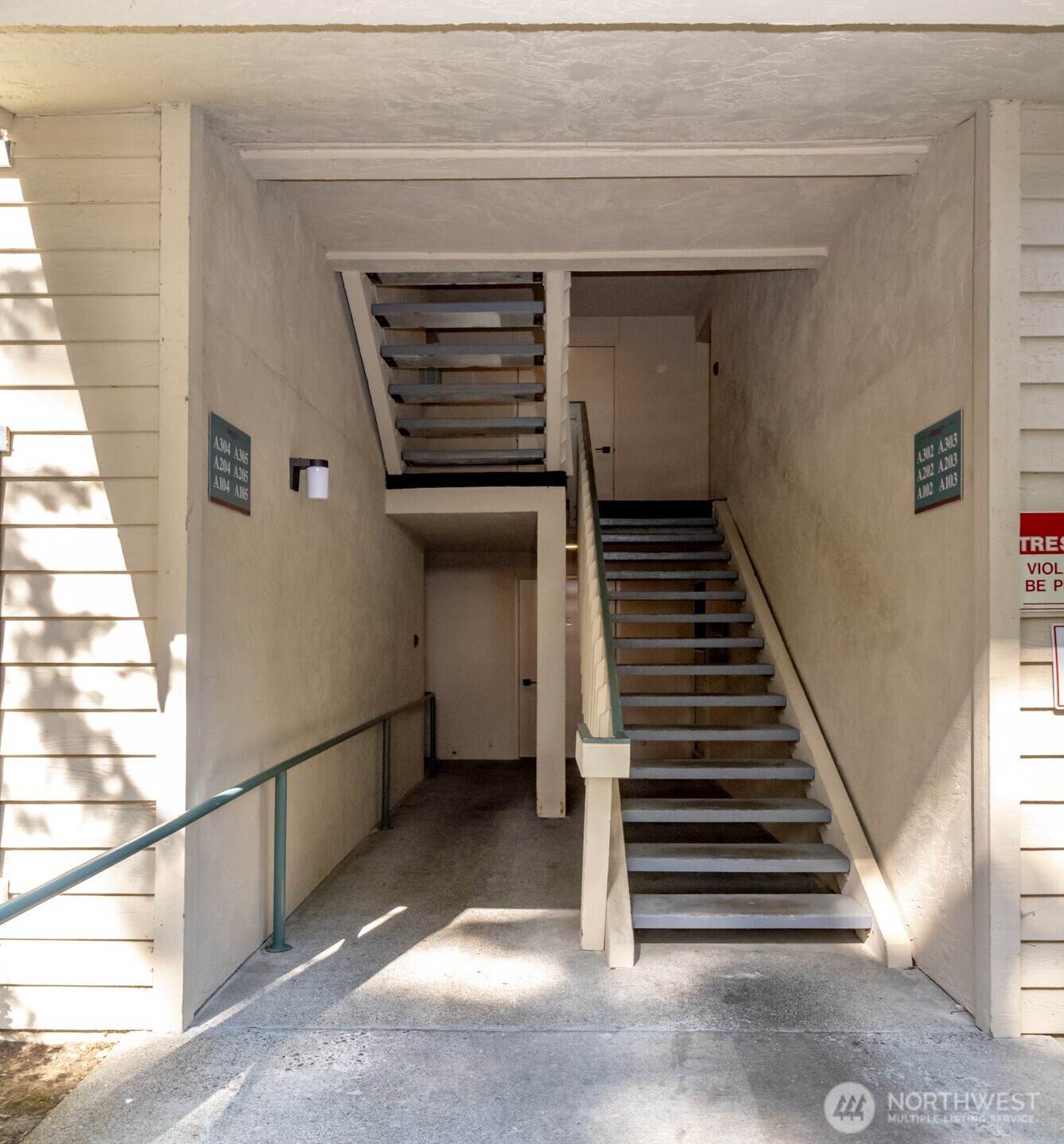 Burien, Washington 98148, United States, 2 Bedrooms Bedrooms, ,2 BathroomsBathrooms,Residential,Active,145167