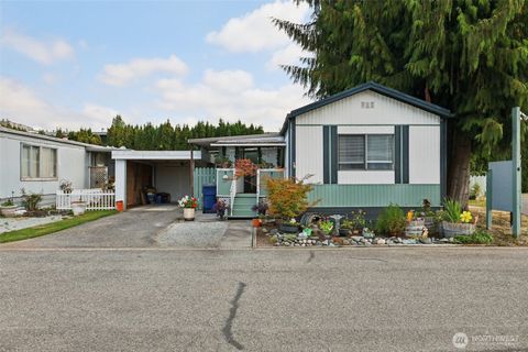 Photo of 2522 Old Highway 99 Road S #19, Mount Vernon, WA 98273 (MLS # 2432872)