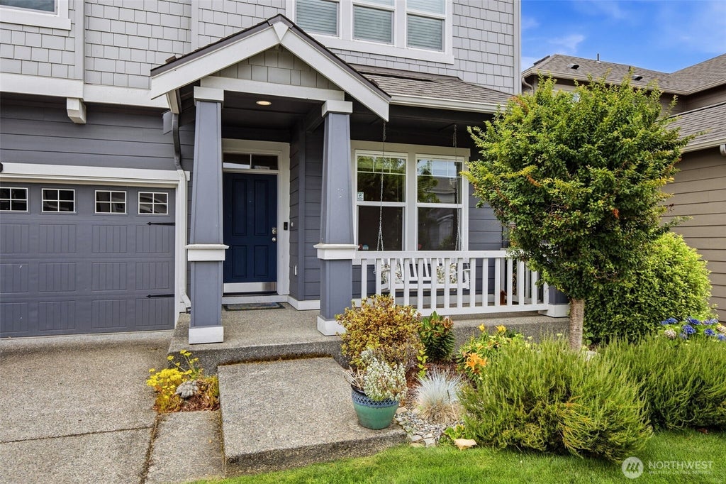Photo of 2805 Fiddleback Street NE, Lacey, WA 98516 (MLS # 2547552)