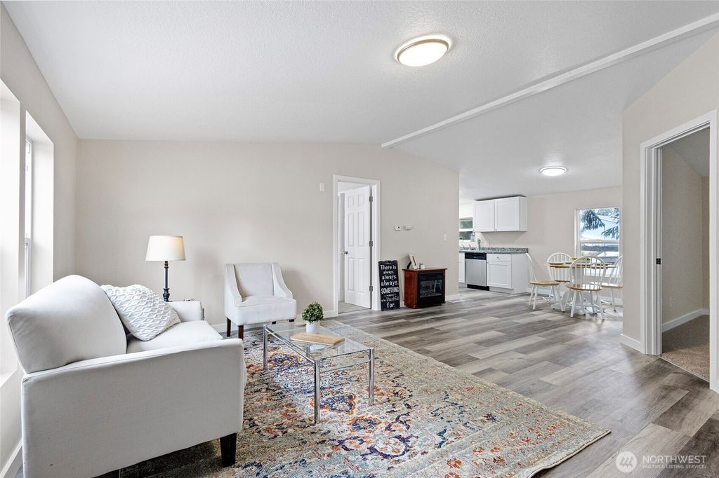 Photo of 1320 N Oak Harbor Street #1, Oak Harbor, WA 98277 (MLS # 2467156)