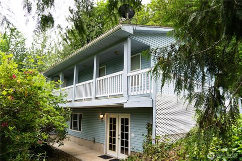 Photo of 301 W Alder Drive, Sedro Woolley, WA 98284 (MLS # 2531551)