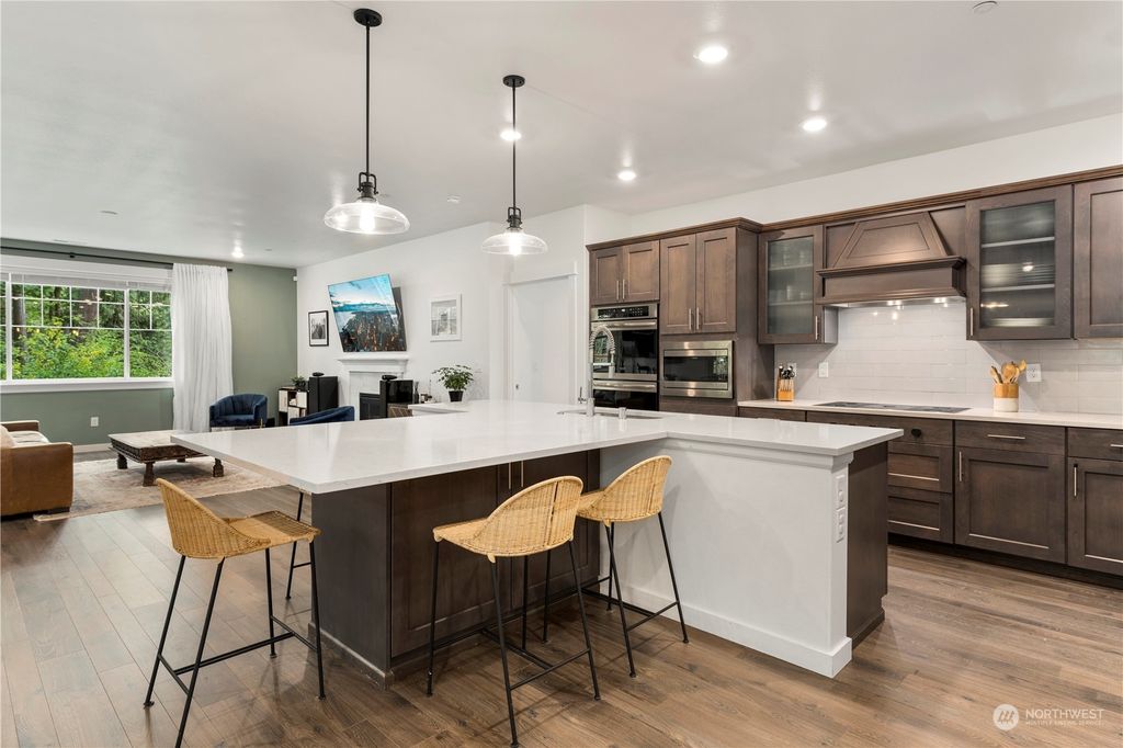 Photo of 20004 89th Drive NE, Bothell, WA 98011 (MLS # 2130085)