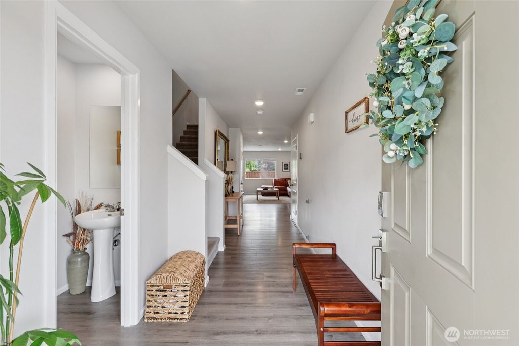 Photo of 1423 Cascade St St, Sultan, WA 98294 (MLS # 2495305)