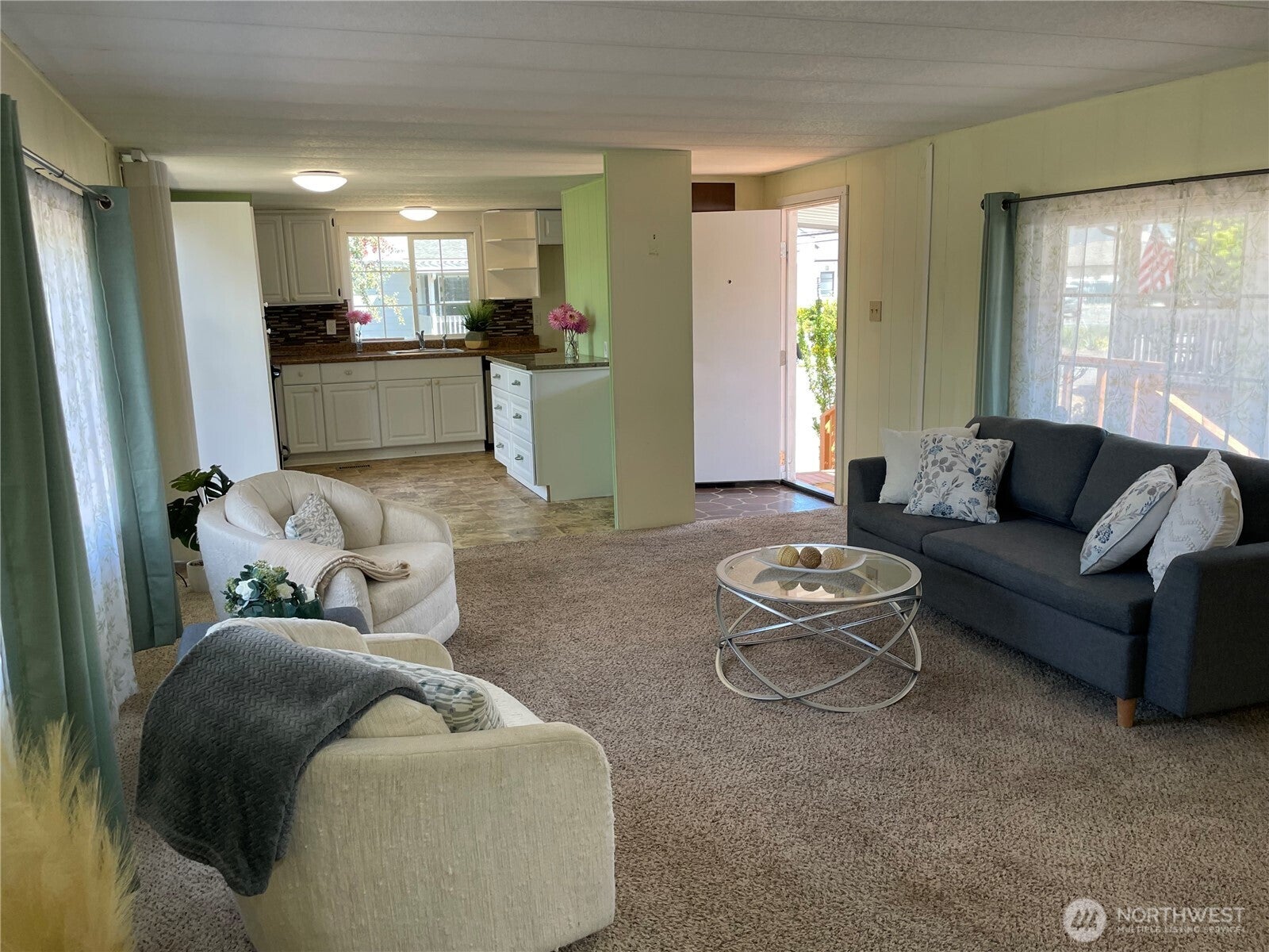 600 NE Lincoln Drive 8