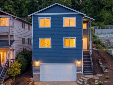 Photo of 5228 23rd Avenue SW, Seattle, WA 98106 (MLS # 2521658)