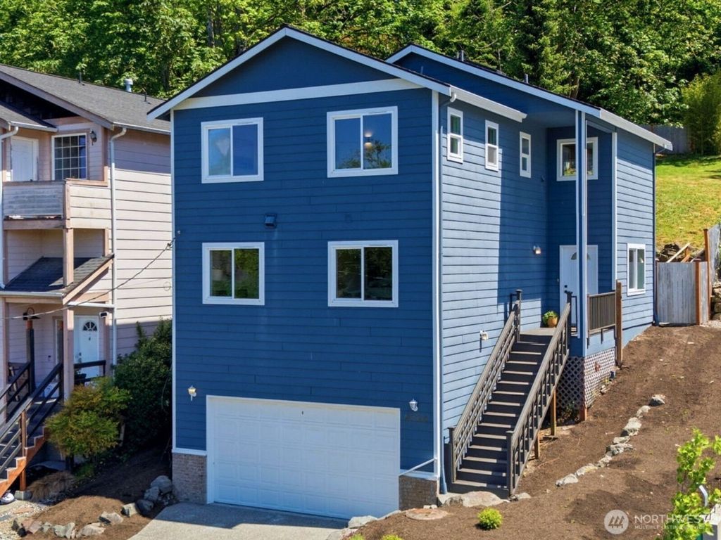 Photo of 5228 23rd Avenue SW, Seattle, WA 98106 (MLS # 2521658)