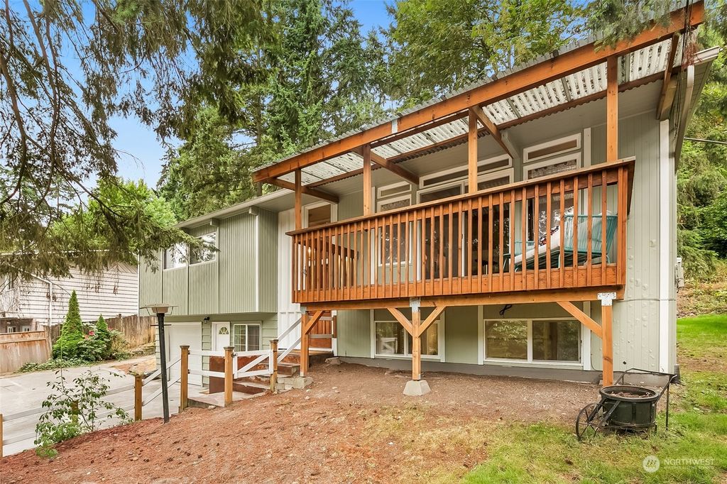 Photo of 18135 Dayton Avenue N, Shoreline, WA 98133 (MLS # 2275202)