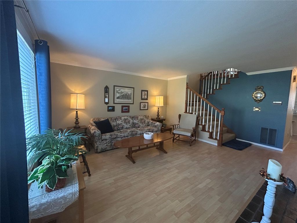 Photo of 303 S 325th Lane #22D, Federal Way, WA 98003 (MLS # 2491631)