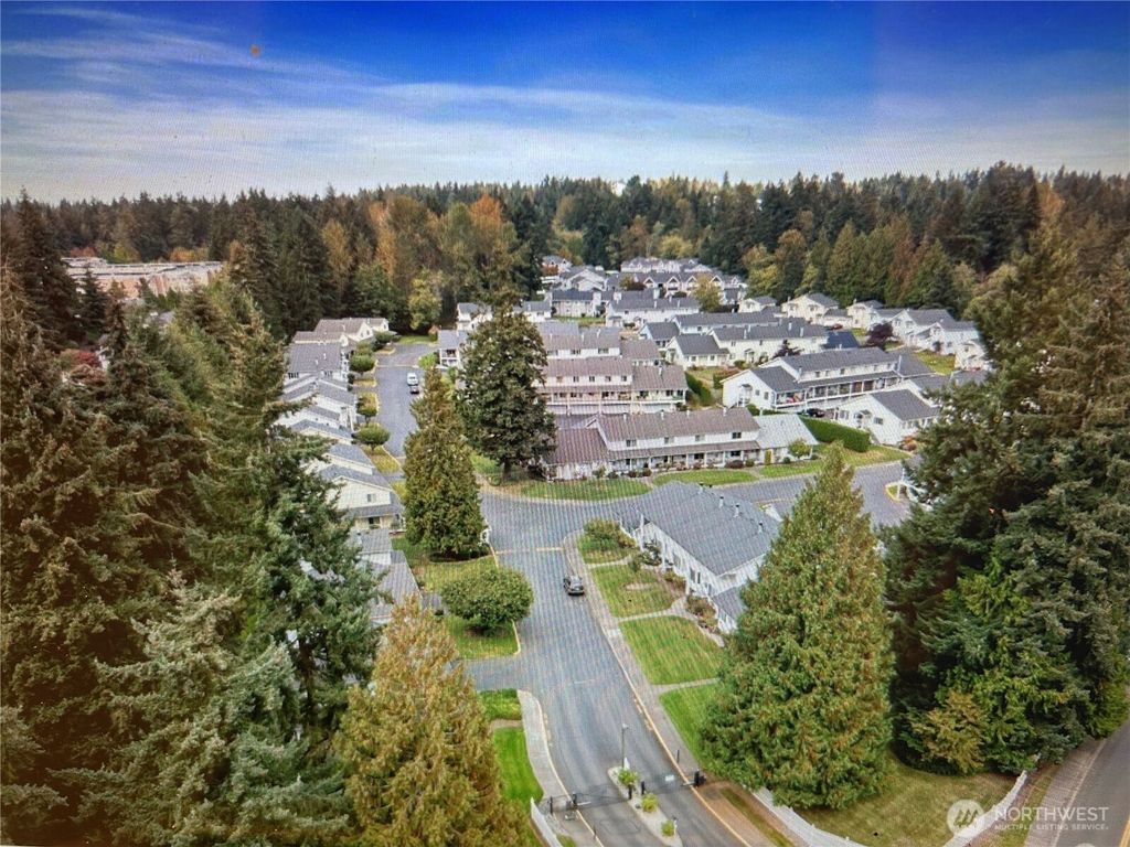 Photo of 303 S 325th Lane #22D, Federal Way, WA 98003 (MLS # 2491631)