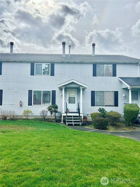 Photo of 303 S 325th Lane #22D, Federal Way, WA 98003 (MLS # 2491631)