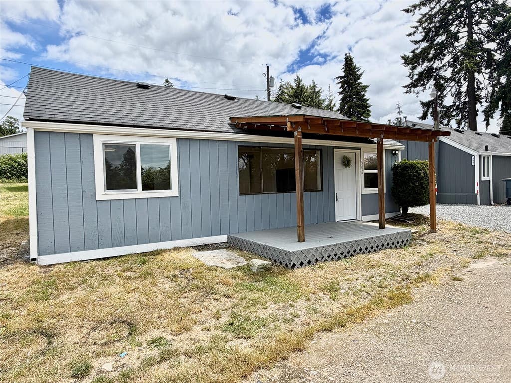Photo of 506 S 107th Street, Tacoma, WA 98444 (MLS # 2538910)