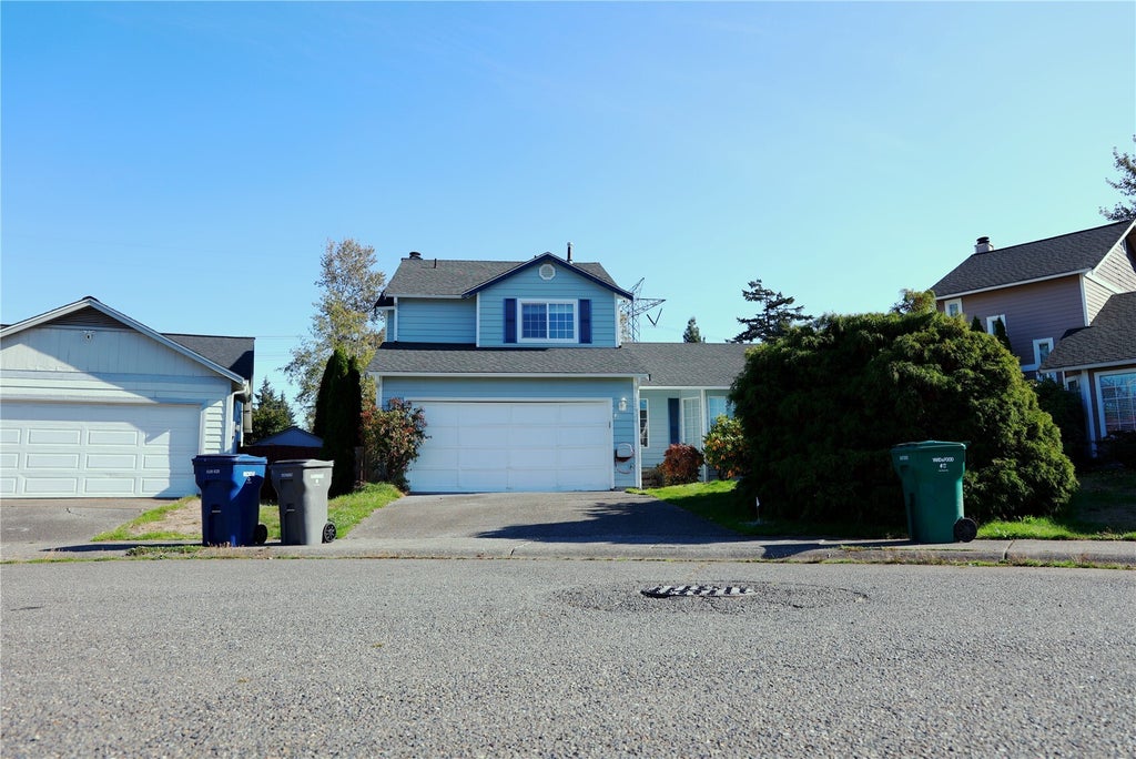 Photo of 35920 18th Court SW, Federal Way, WA 98023 (MLS # 2594537)