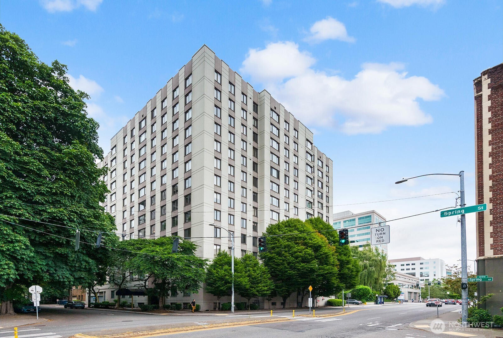 1105 Spring Street 407