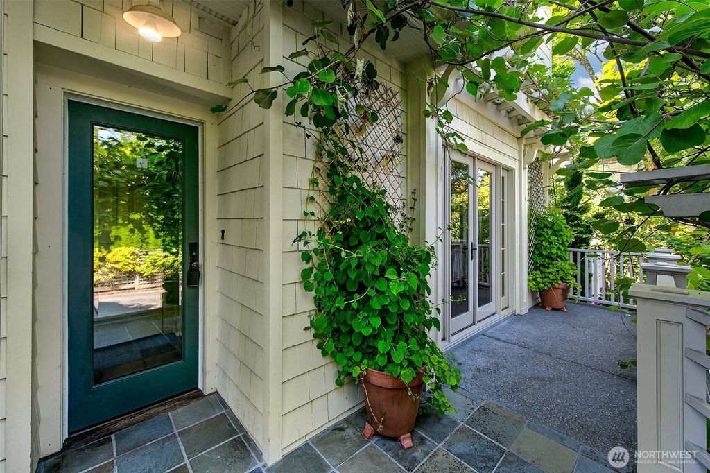Photo of 173 37th Avenue E, Seattle, WA 98112 (MLS # 2410535)