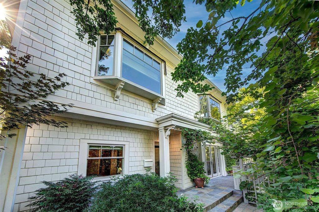 Photo of 173 37th Avenue E, Seattle, WA 98112 (MLS # 2410535)