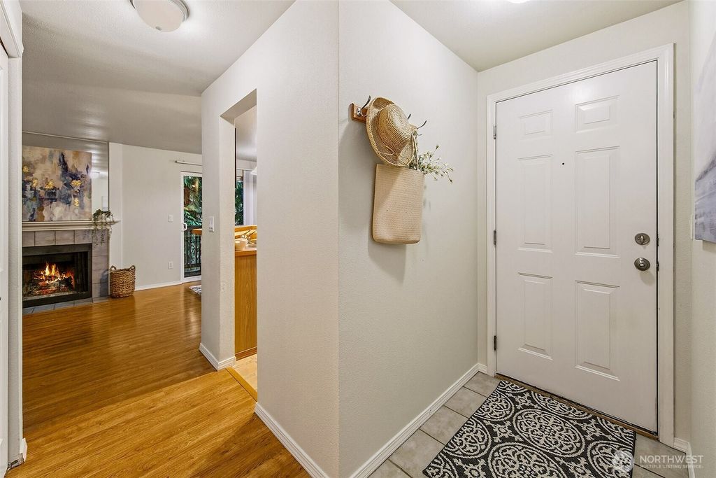 Photo of 1009 112th Street SE #B203, Everett, WA 98208 (MLS # 2505739)