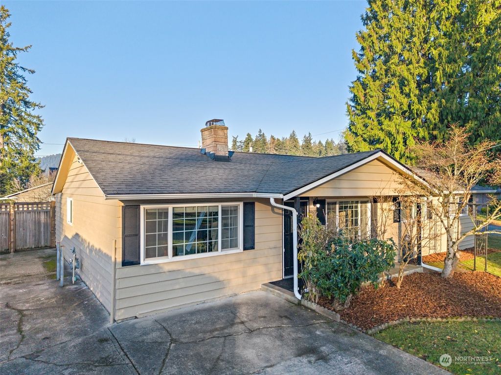 Photo of 14610 SE 113th Street, Renton, WA 98059 (MLS # 2315001)