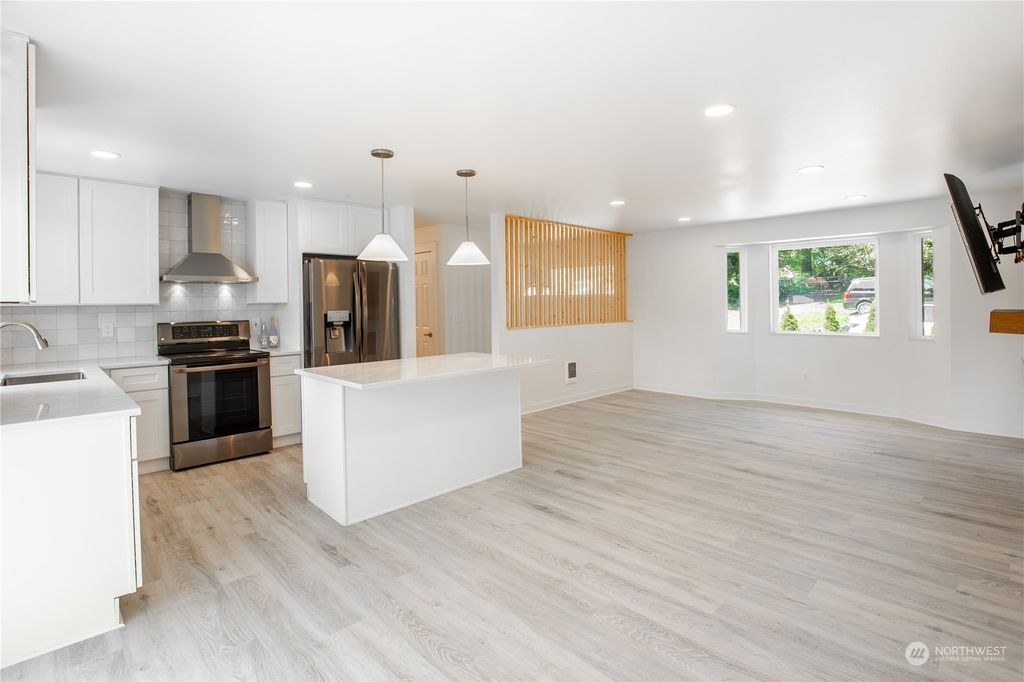 Photo of 33616 55th Avenue S, Auburn, WA 98001 (MLS # 2230453)