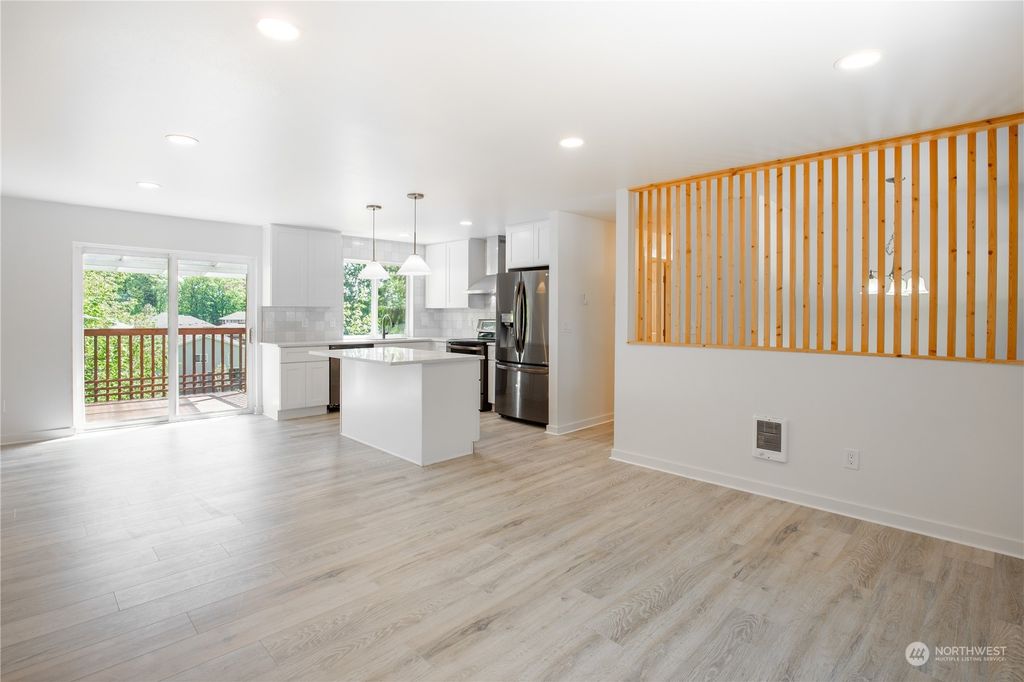 Photo of 33616 55th Avenue S, Auburn, WA 98001 (MLS # 2230453)