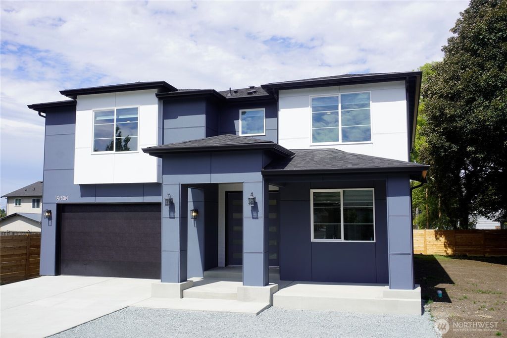 Photo of 2640 S 146th Street, SeaTac, WA 98168 (MLS # 2423242)