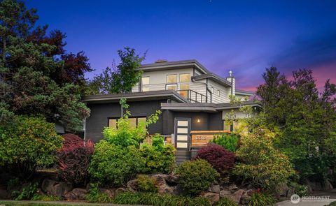 3516 NE 43rd Street Seattle WA 98105