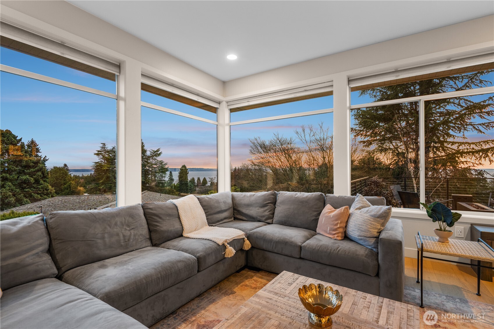 19209 olympic view Drive