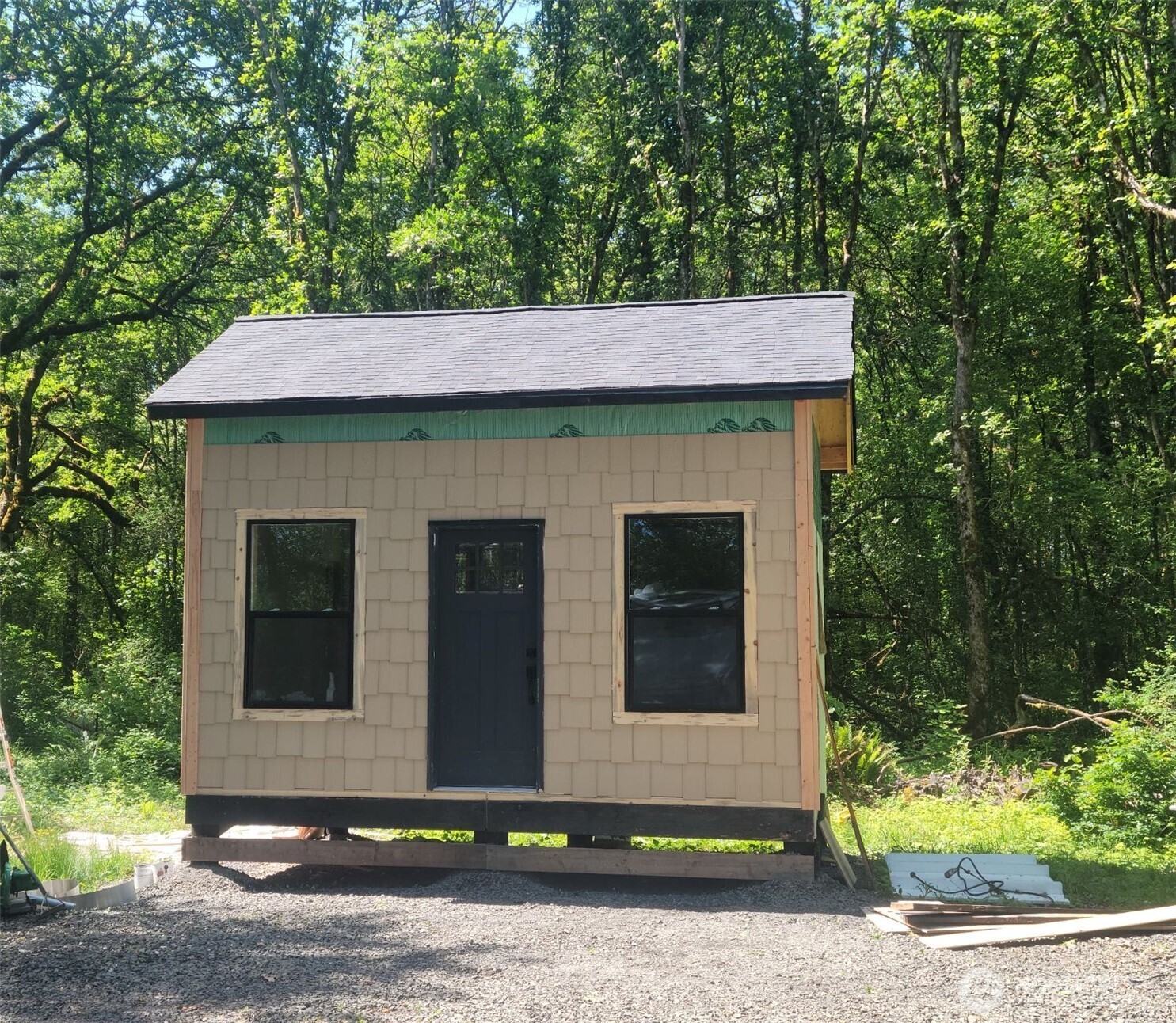 209 Frost Road