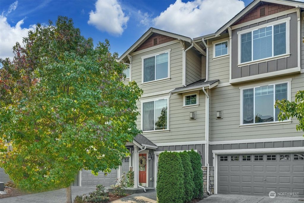 Photo of 524 Pilchuck path Path, Everett, WA 98201 (MLS # 2003250)