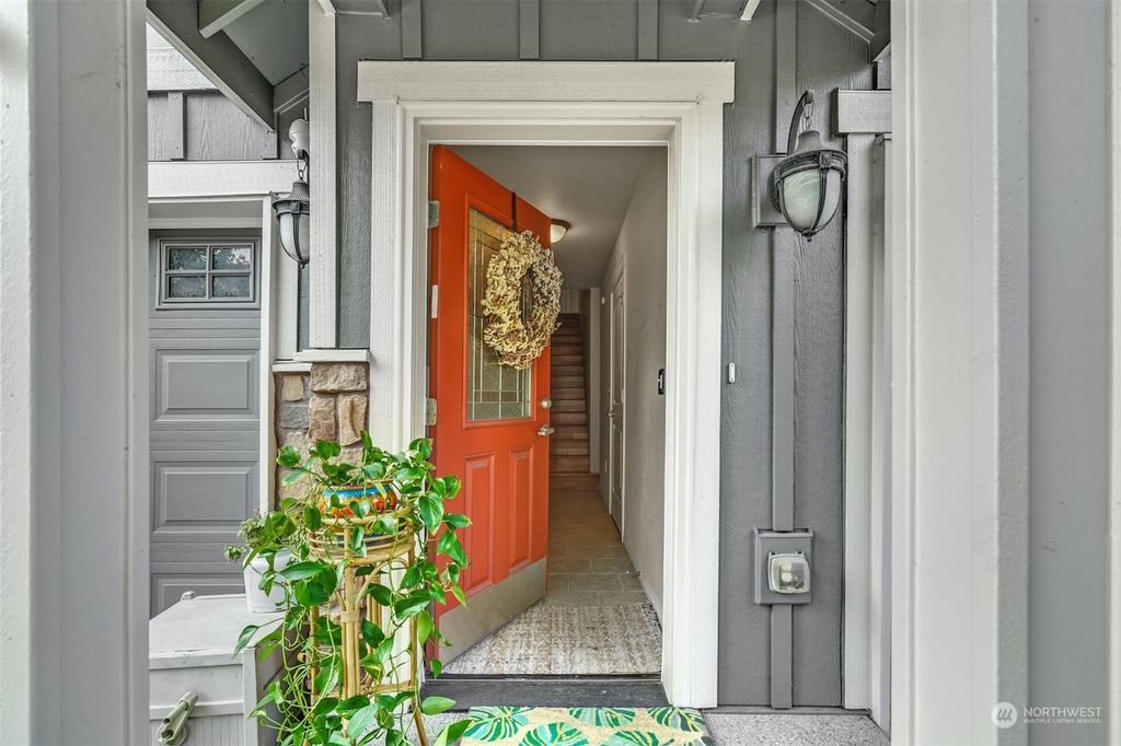 Photo of 524 Pilchuck path Path, Everett, WA 98201 (MLS # 2003250)
