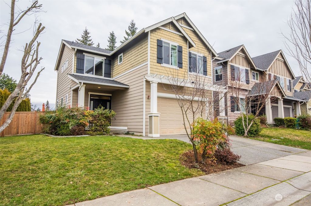 Photo of 1017 207th Street SW, Lynnwood, WA 98036 (MLS # 2031548)