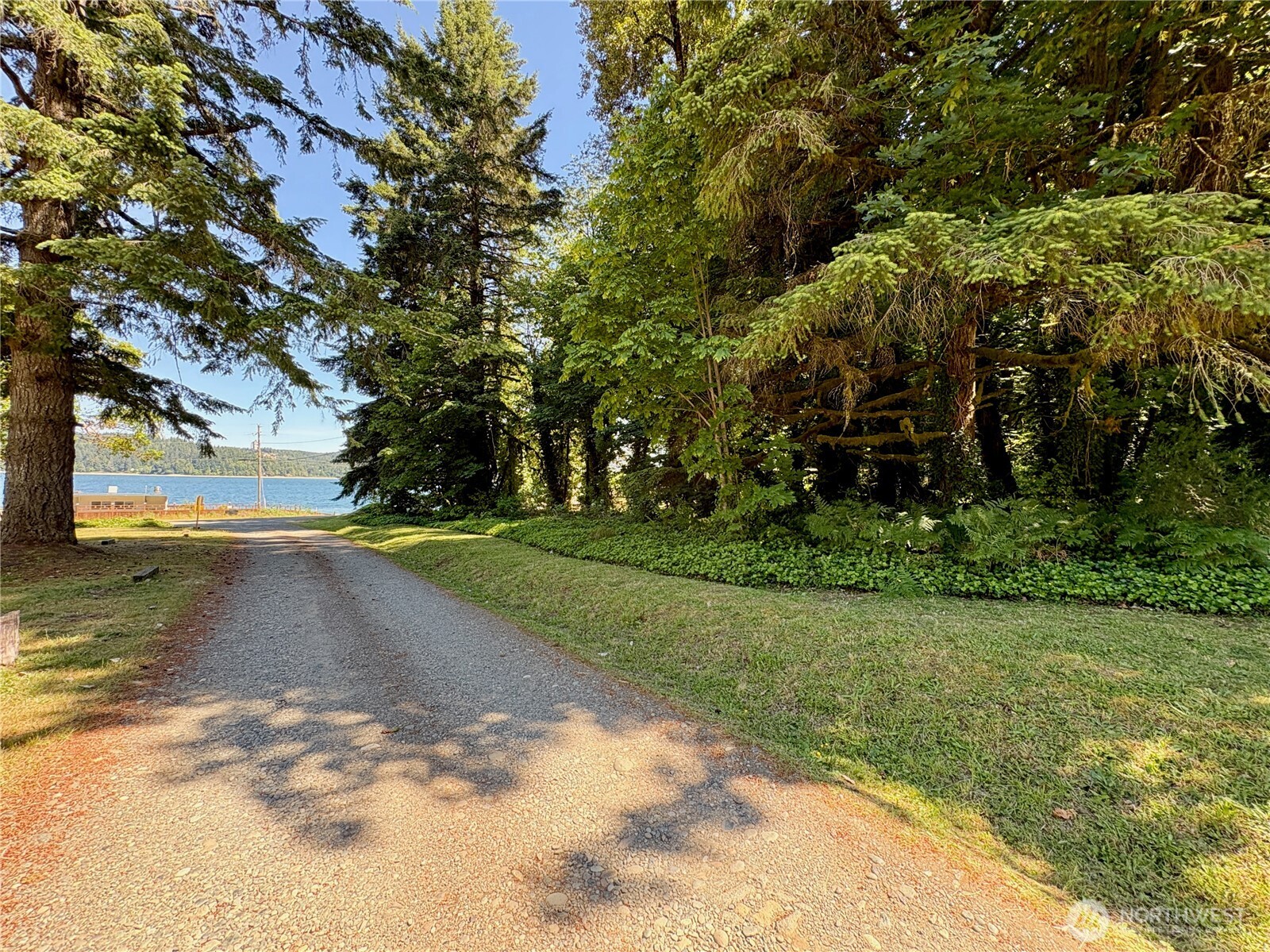 23501 US Highway 101