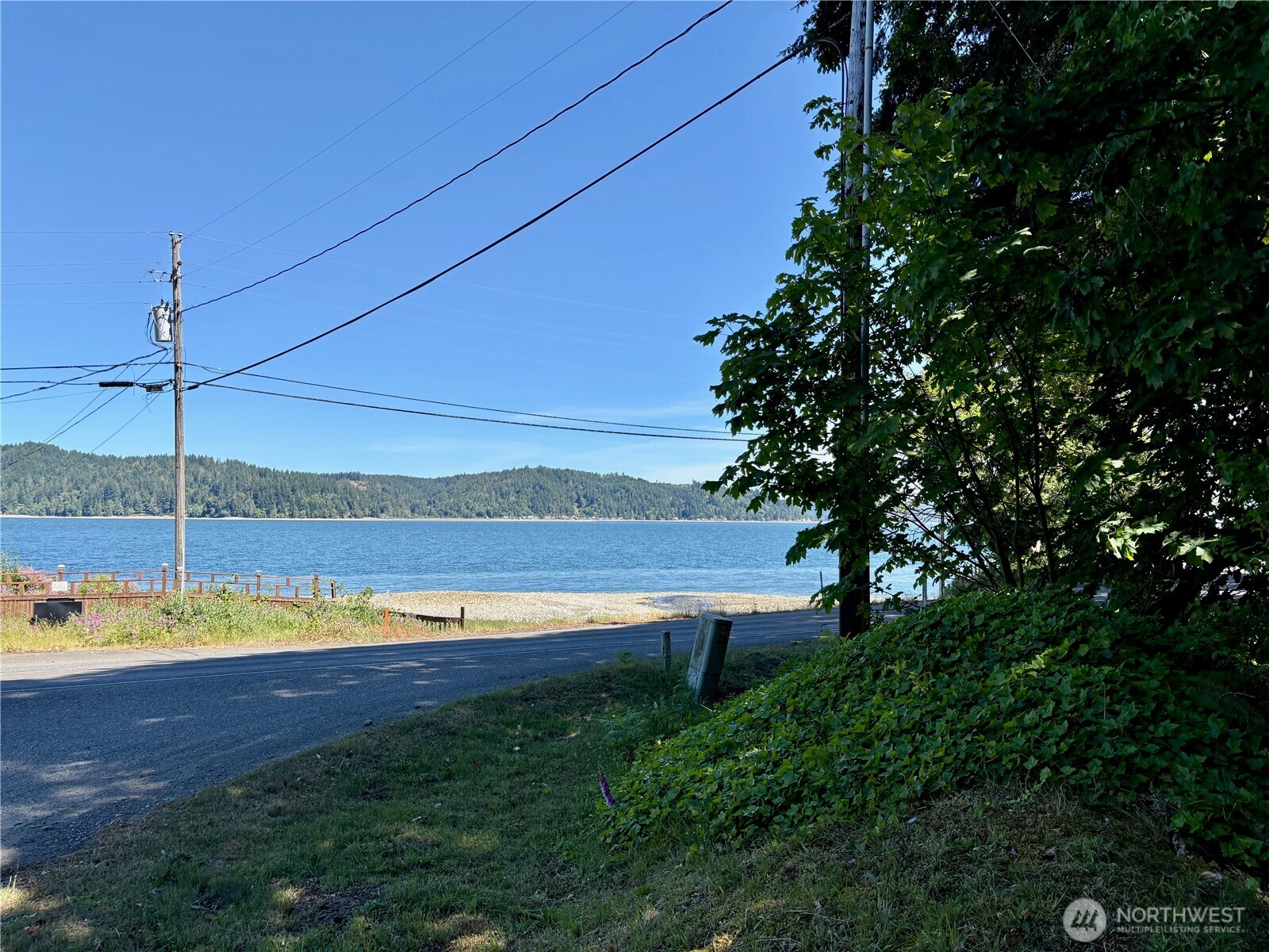 23501 US Highway 101