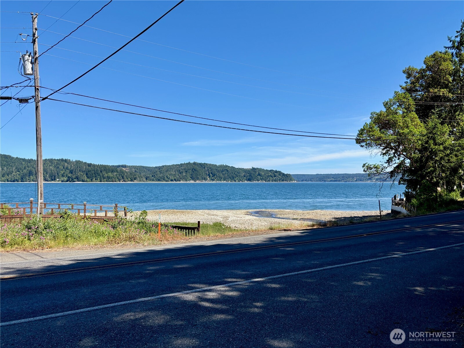 23501 US Highway 101
