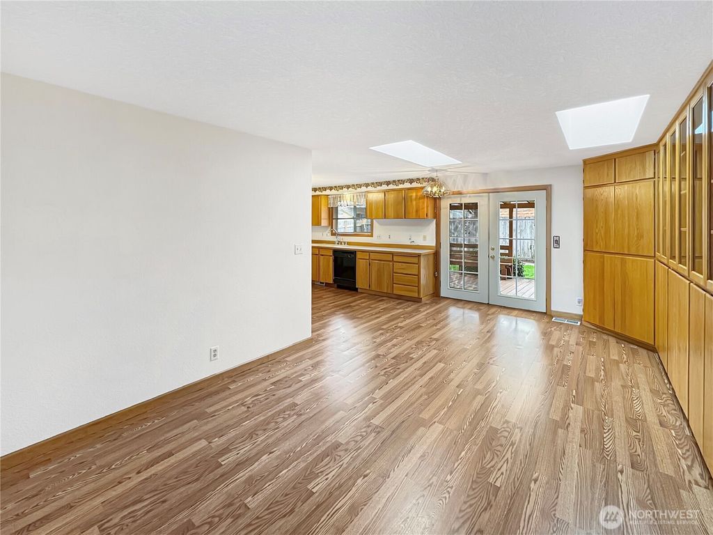 Photo of 5812 NE 84th Avenue, Vancouver, WA 98662 (MLS # 2462837)