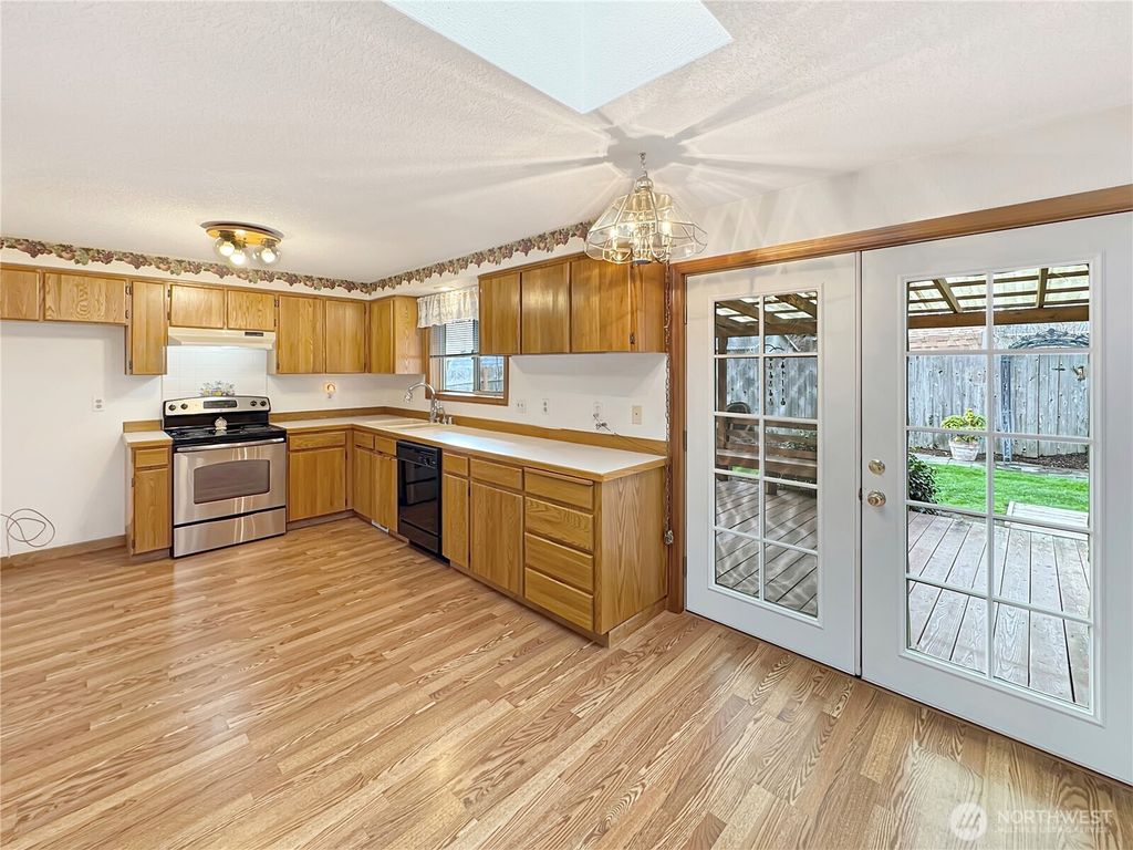 Photo of 5812 NE 84th Avenue, Vancouver, WA 98662 (MLS # 2462837)