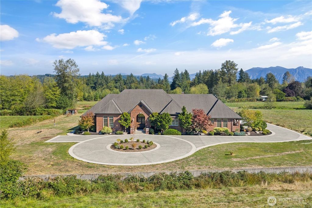 Photo of 31918 SE 44th Street, Fall City, WA 98024 (MLS # 2436785)