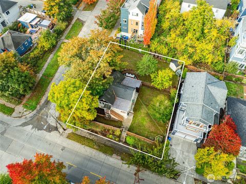 Photo of 1801 Martin Luther King Jr. Way, Seattle, WA 98122 (MLS # 2446968)