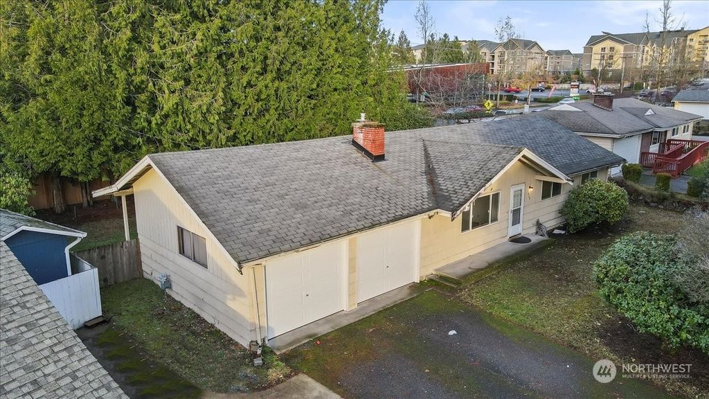 Photo of 910 S 321st Street, Federal Way, WA 98003 (MLS # 2317122)