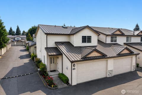 Photo of 418 17th Street SE #13A, Auburn, WA 98002 (MLS # 2569563)