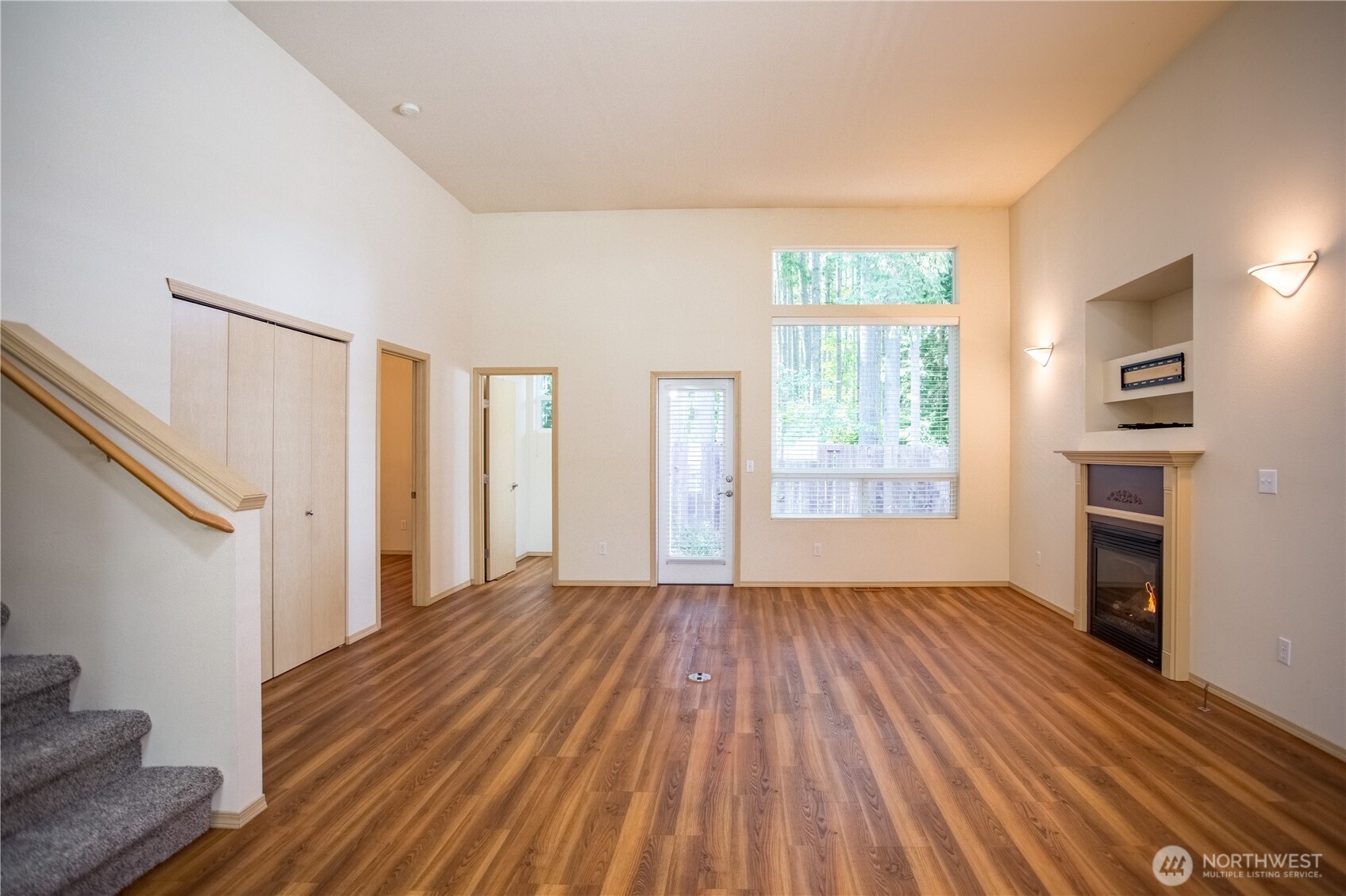 513 Craftsman Drive NW