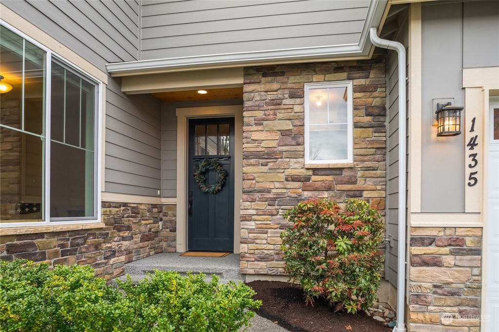 Photo of 1435 242nd Place SE, Bothell, WA 98021 (MLS # 2196976)