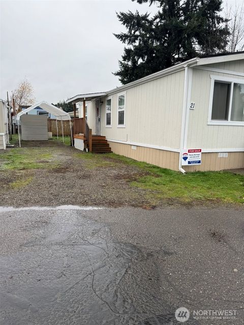 10302 Lakeview Avenue SW 21 Lakewood WA 98499