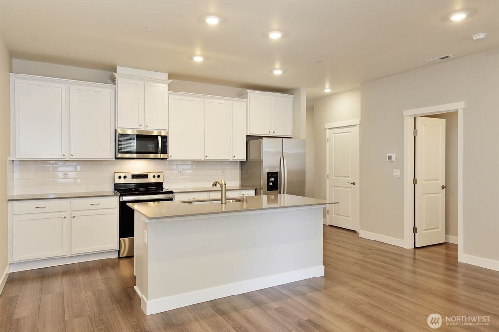 Photo of 8543 35th Street NE, Marysville, WA 98270 (MLS # 2423904)