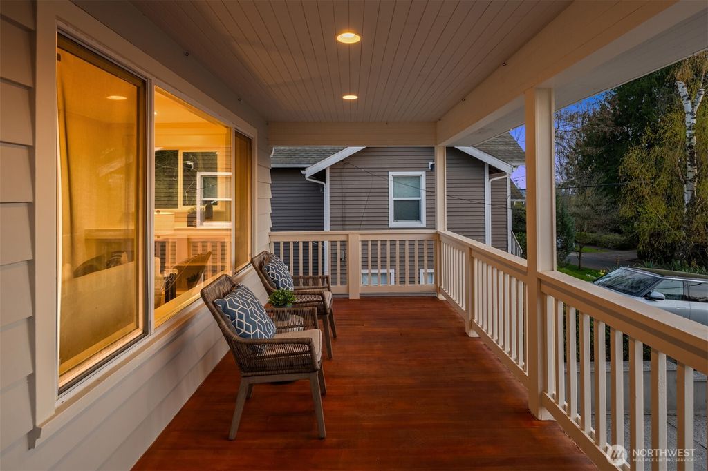 Photo of 6028 31st Avenue NE, Seattle, WA 98115 (MLS # 2498442)