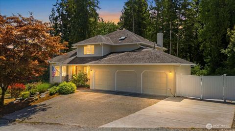 Photo of 18223 Yew Way, Snohomish, WA 98296 (MLS # 2550693)