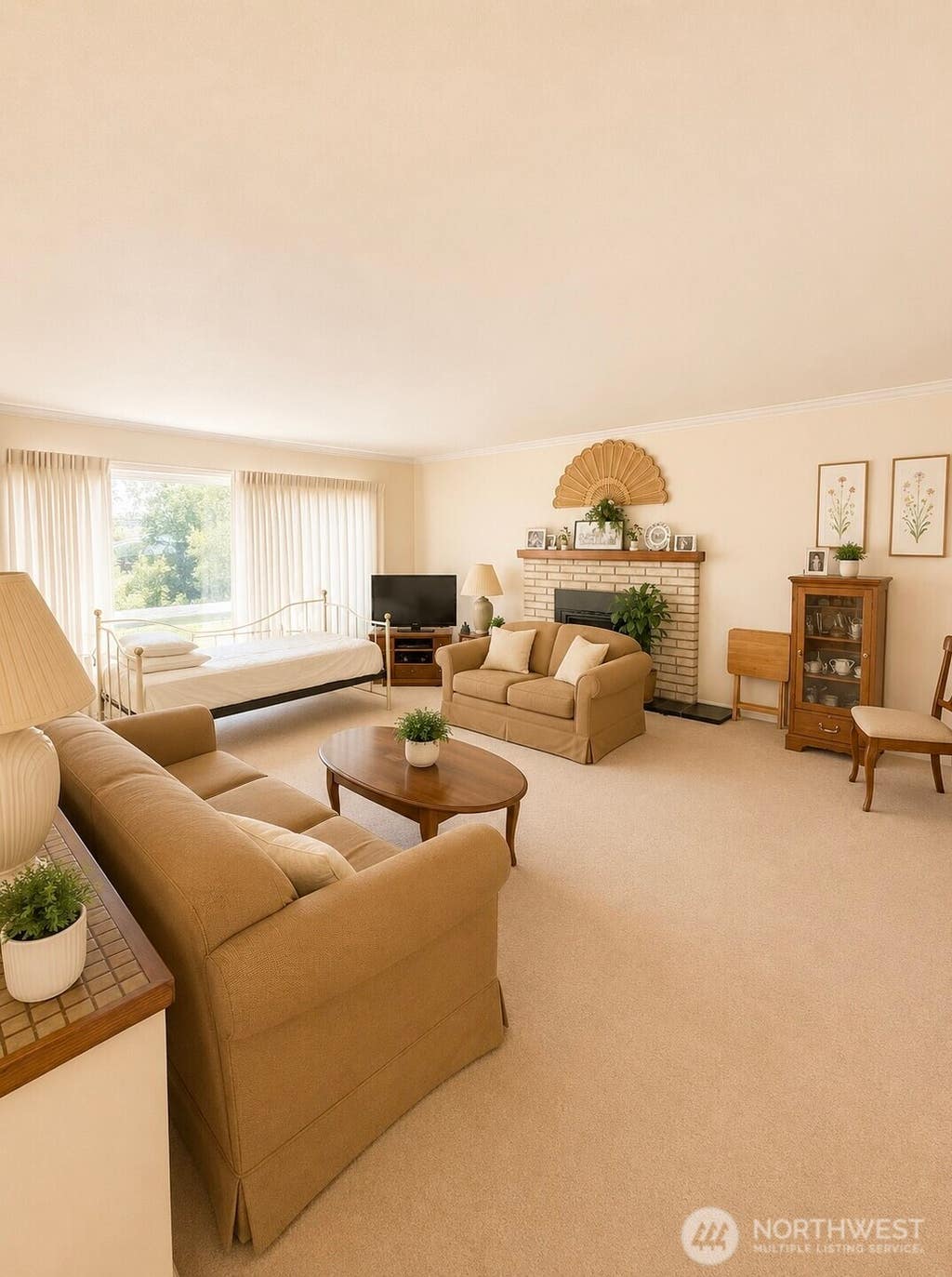 Photo of 11545 N Park Avenue N, Seattle, WA 98133 (MLS # 2546721)