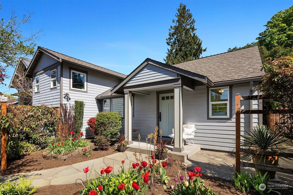 Photo of 4512 47th Avenue NE, Seattle, WA 98105 (MLS # 2223824)